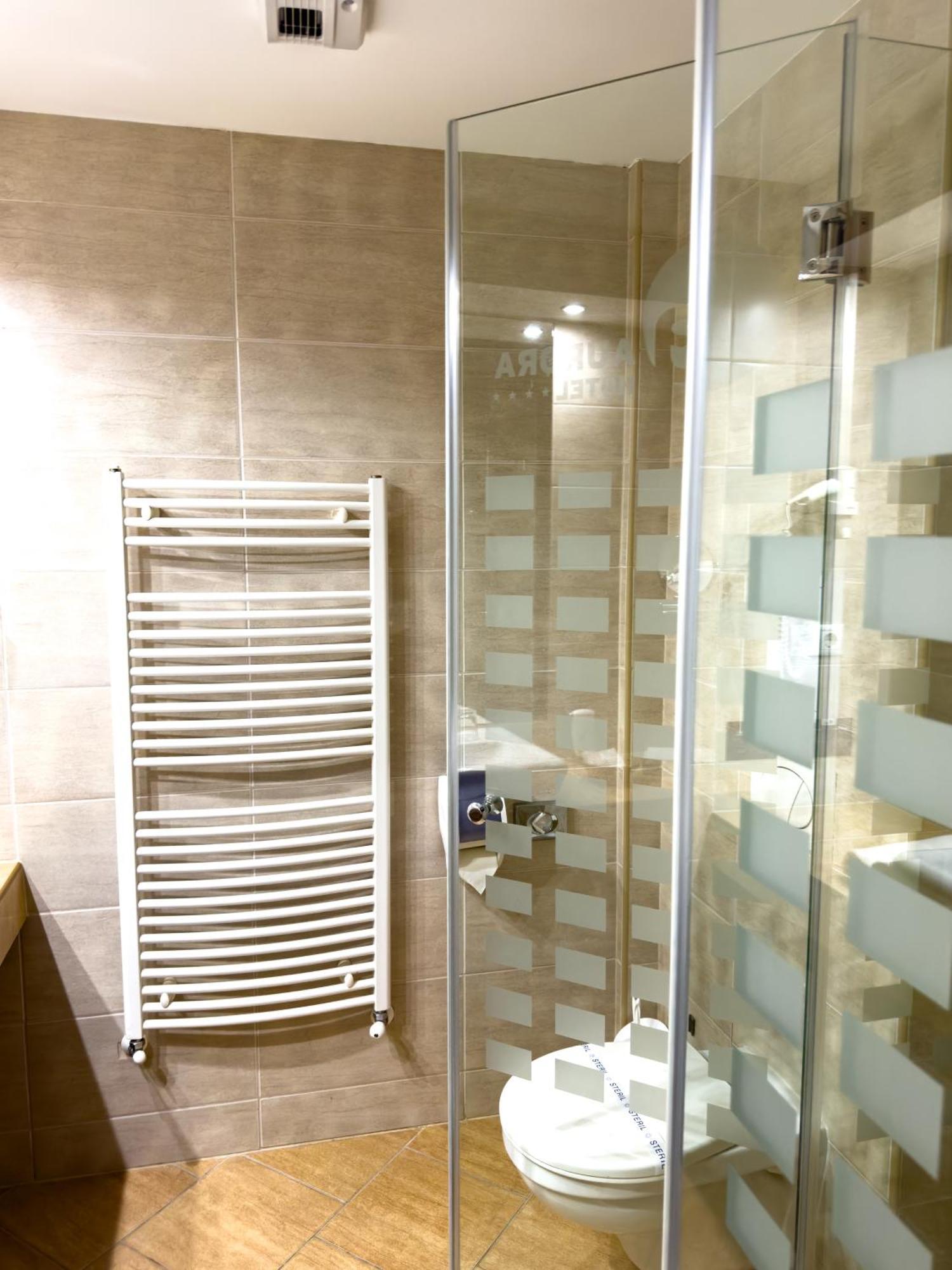 Hotel Aurora Miskolc Bagian luar foto